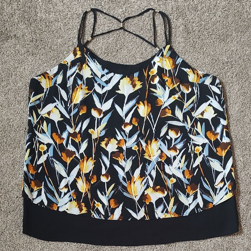 Like New Women's Carmen Marc Valvo 100% Polyester Top